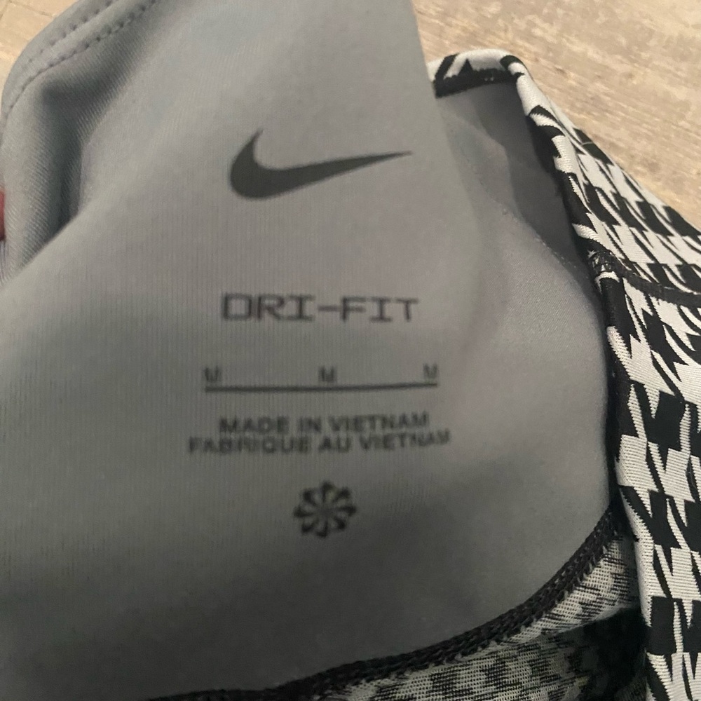 Women's Nike Dri-Fit One Icon Clash Mid Rise Leggings sz M - Picture 4 of 5